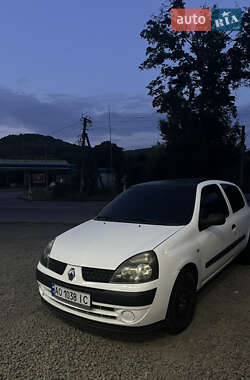 Renault Clio 2003