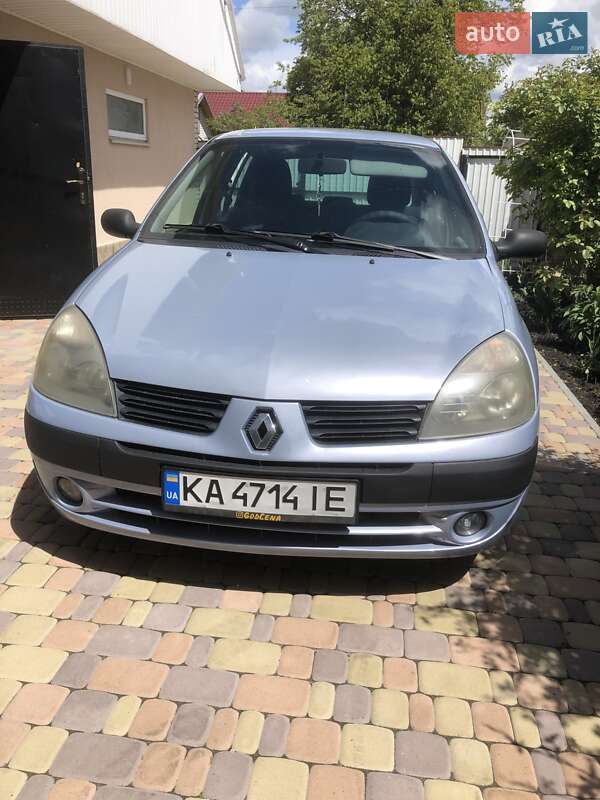Хетчбек Renault Clio