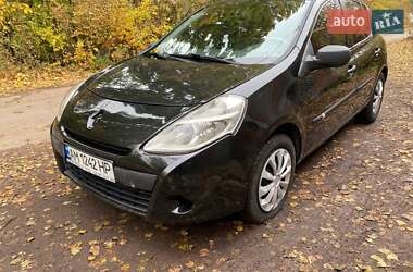 Renault Clio  2011