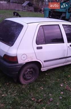 Renault Clio 1992