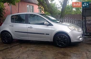 Renault Clio  2010