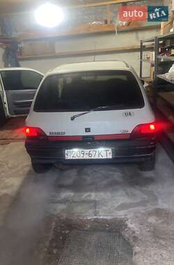 Renault Clio  1995