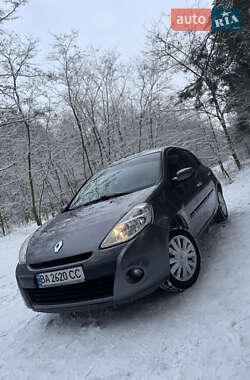 Хэтчбек Renault Clio 2009 в Александрие