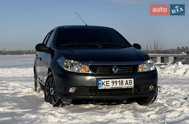 Renault Clio  2013