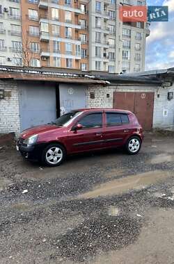Renault Clio  2002