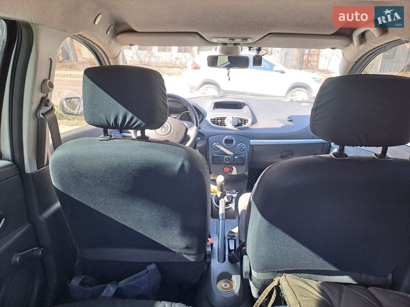Хетчбек Renault Clio 2006 в Львові фото 8 Хетчбек Renault Clio 2006 в Львові