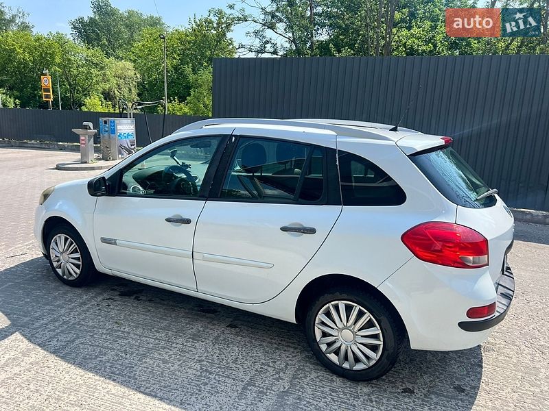 Хэтчбек Renault Clio 2011 в Тернополе
