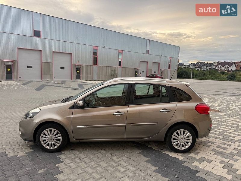 Универсал Renault Clio 2011 в Львове