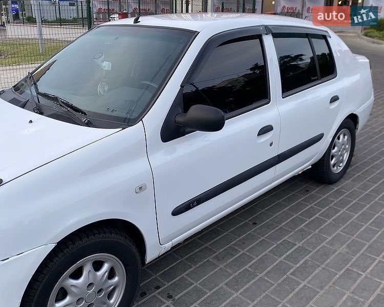 Седан Renault Clio 2007 в Черкасах