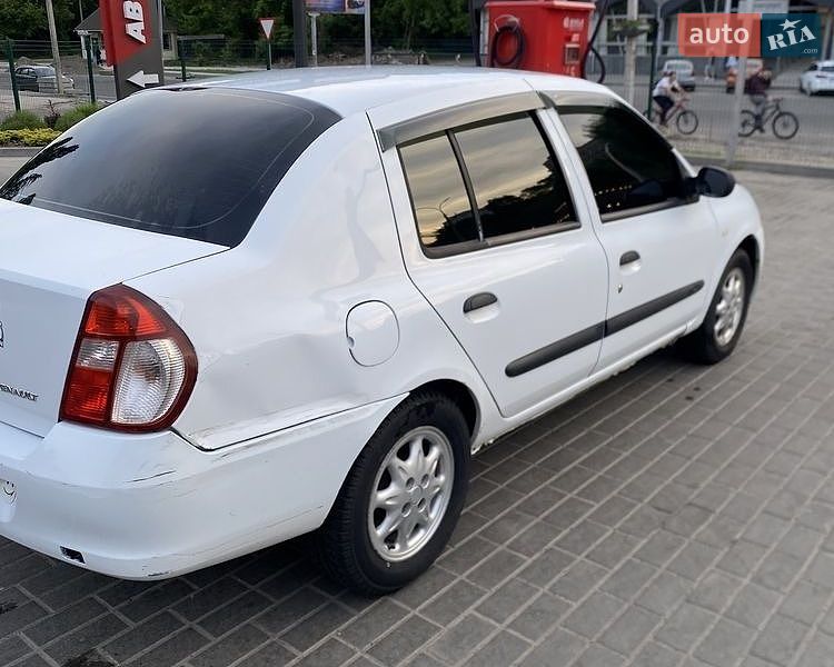 Седан Renault Clio 2007 в Черкасах