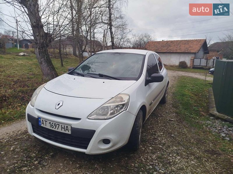 Хэтчбек Renault Clio 2010 в Коломые Хэтчбек Renault Clio 2010 в Коломые