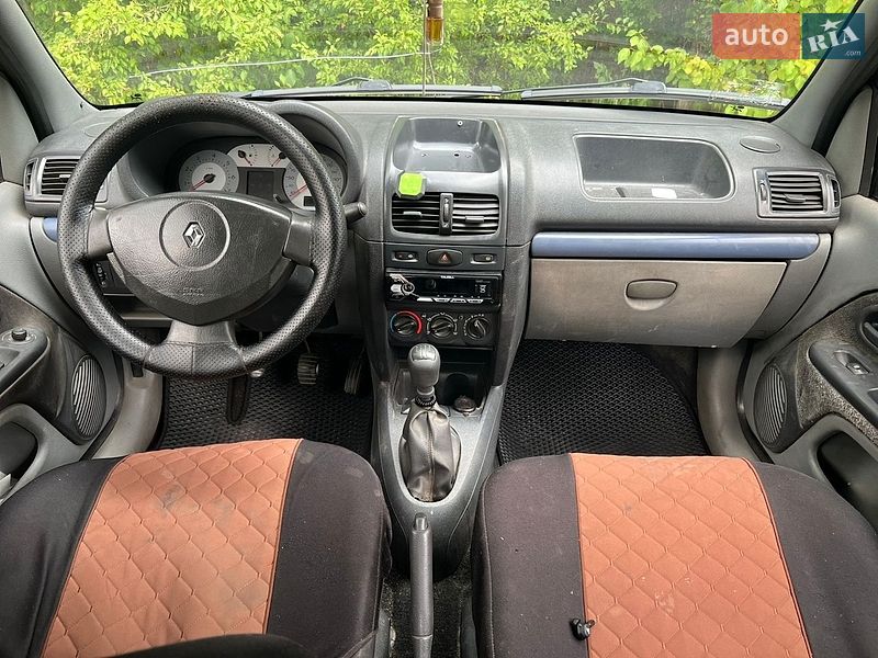 Седан Renault Clio 2007 в Ужгороде