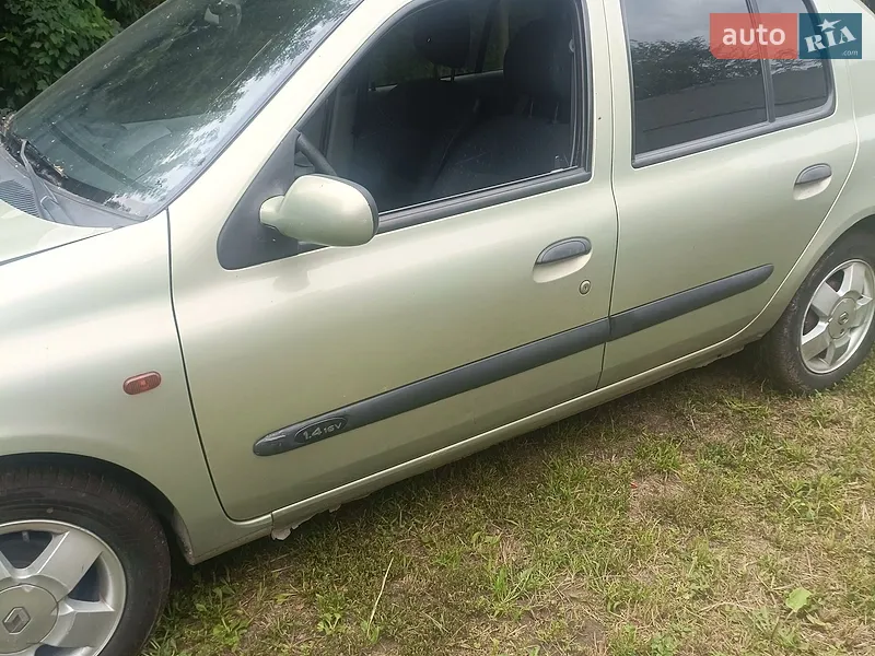 Renault Clio 2002