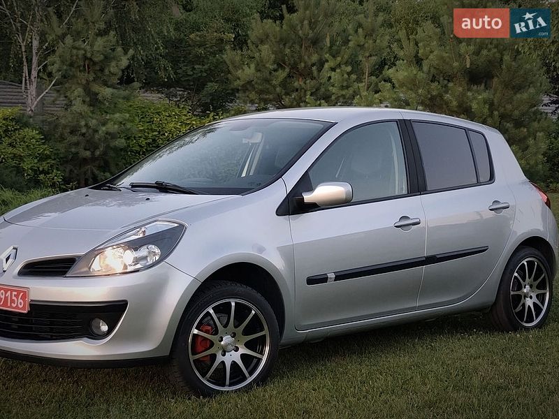 Хэтчбек Renault Clio 2007 в Кременчуге
