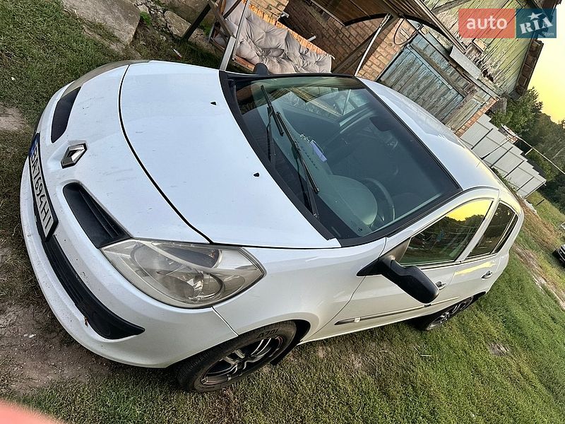 Хетчбек Renault Clio 2007 в Кропивницькому фото Хетчбек Renault Clio 2007 в Кропивницькому