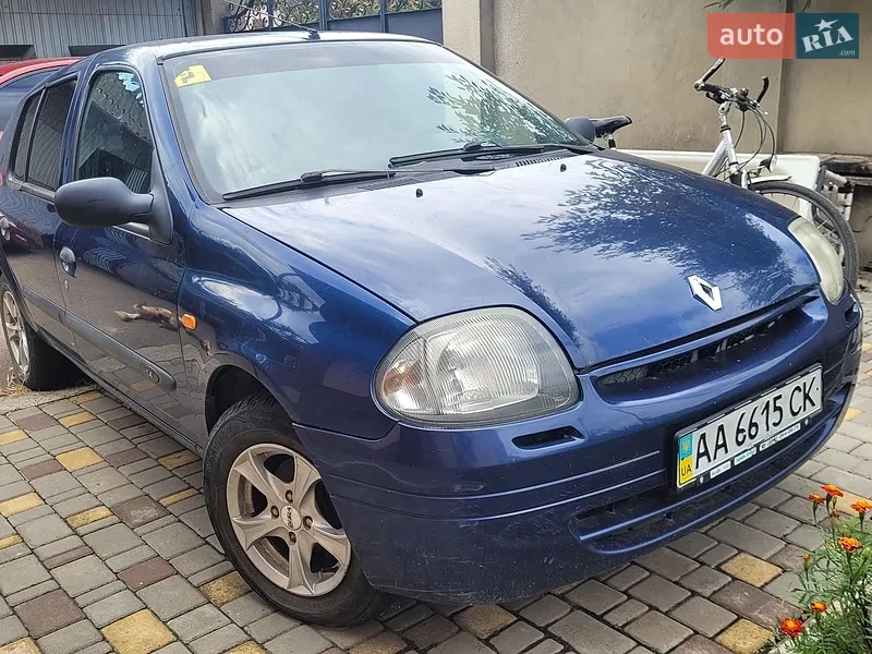 Renault Clio 2001
