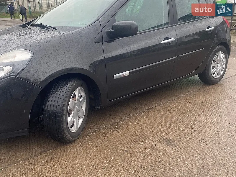 Renault Clio 2011