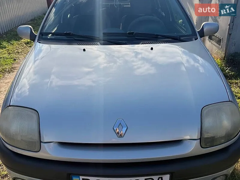 Renault Clio 1999
