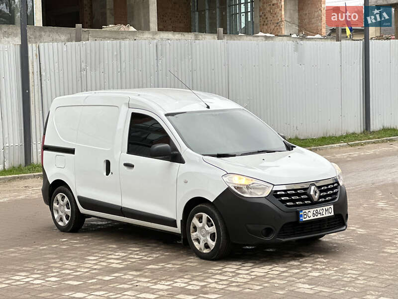 Мінівен Renault Dokker