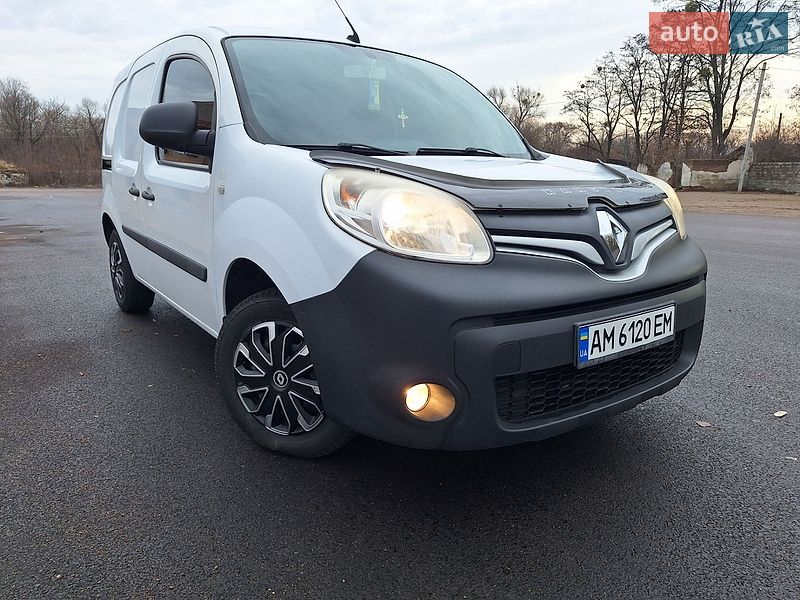 Грузовой фургон Renault Dokker 2014 в Коростене