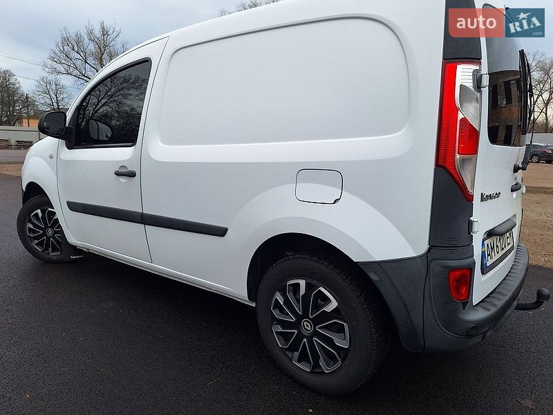 Грузовой фургон Renault Dokker 2014 в Коростене