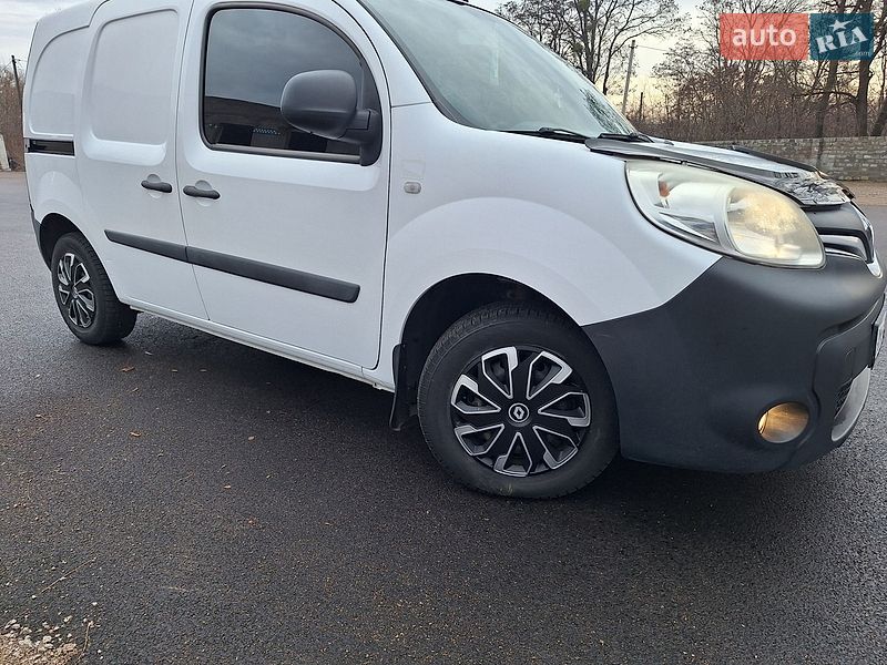 Грузовой фургон Renault Dokker 2014 в Коростене