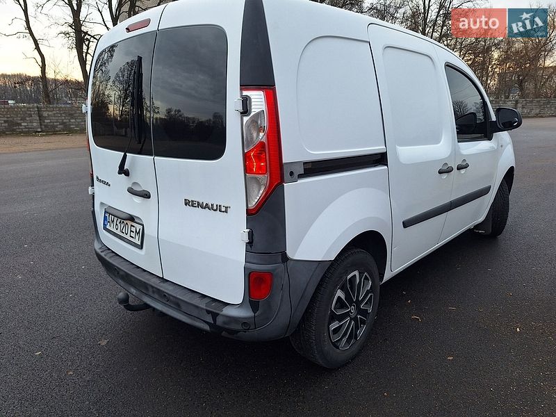 Грузовой фургон Renault Dokker 2014 в Коростене
