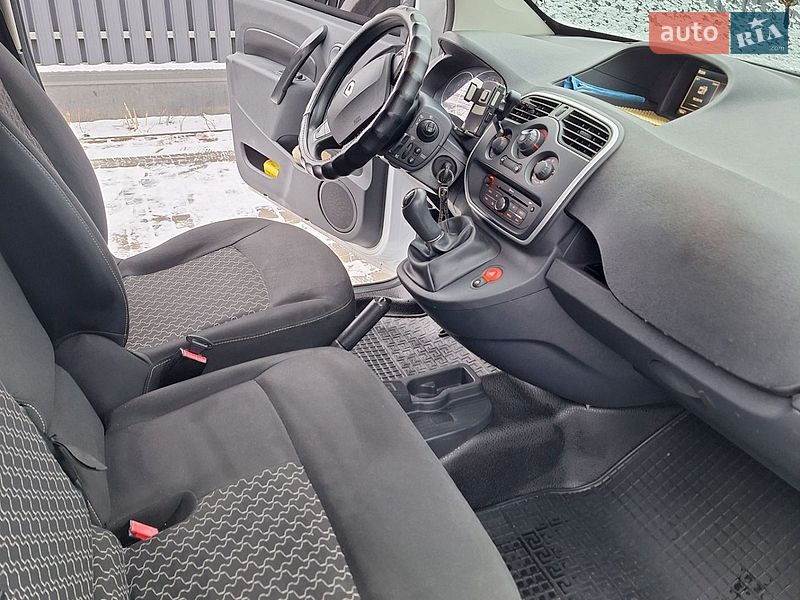 Грузовой фургон Renault Dokker 2014 в Коростене