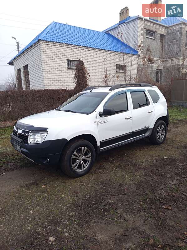 Внедорожник / Кроссовер Renault Duster 2012 в Славянске