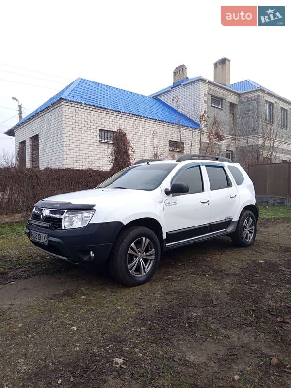Внедорожник / Кроссовер Renault Duster 2012 в Славянске