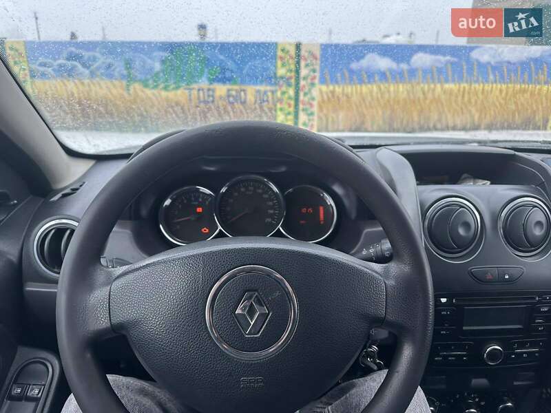 Позашляховик / Кросовер Renault Duster 2017 в Конотопі