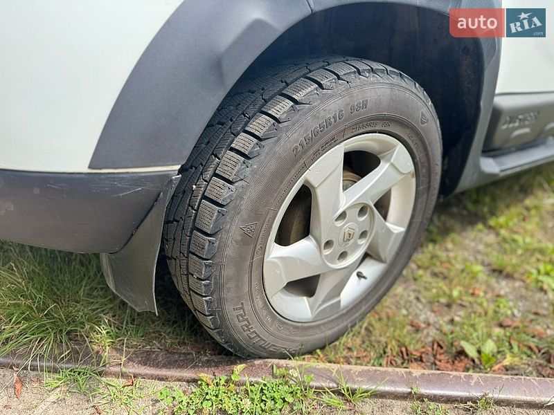 Внедорожник / Кроссовер Renault Duster 2011 в Коломые фото 11 Внедорожник / Кроссовер Renault Duster 2011 в Коломые