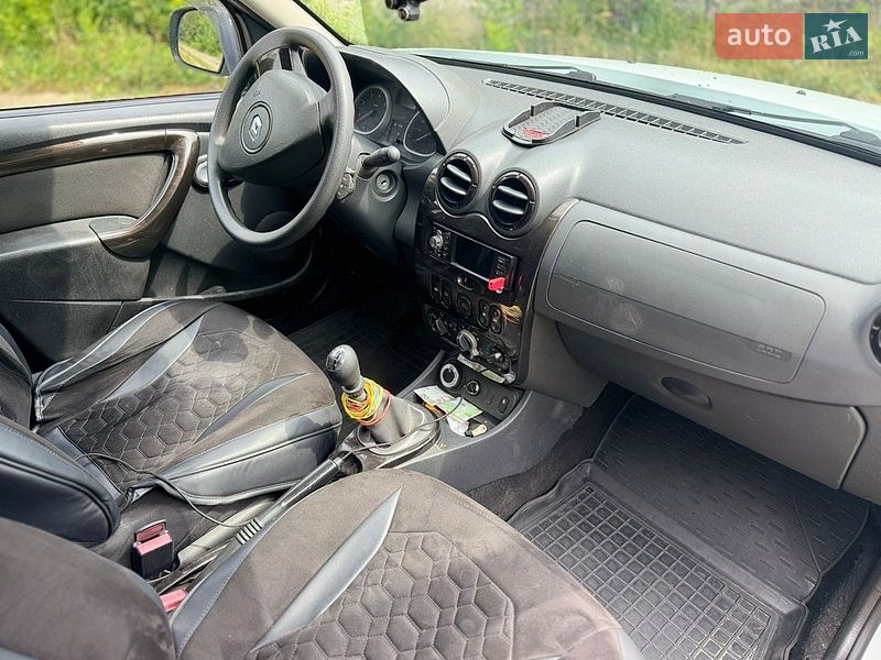 Внедорожник / Кроссовер Renault Duster 2011 в Коломые фото 12 Внедорожник / Кроссовер Renault Duster 2011 в Коломые