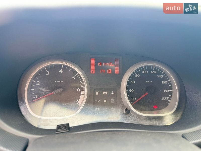 Внедорожник / Кроссовер Renault Duster 2011 в Коломые фото 16 Внедорожник / Кроссовер Renault Duster 2011 в Коломые