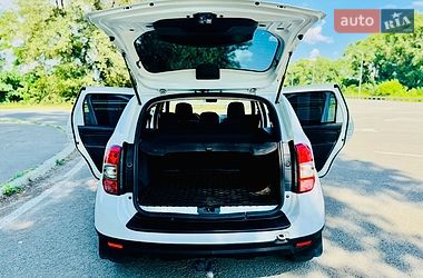 Внедорожник / Кроссовер Renault Duster 2017 в Ромнах
