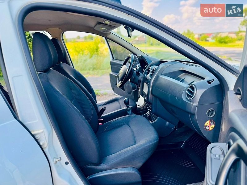 Внедорожник / Кроссовер Renault Duster 2017 в Ромнах