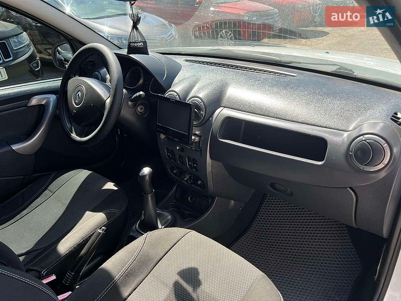Внедорожник / Кроссовер Renault Duster 2012 в Николаеве