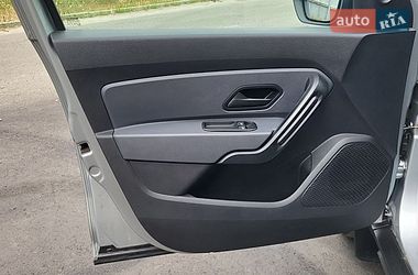Внедорожник / Кроссовер Renault Duster 2021 в Киеве