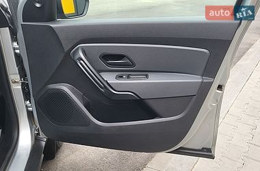 Внедорожник / Кроссовер Renault Duster 2021 в Киеве