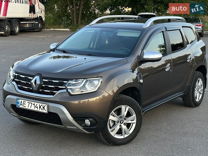 Позашляховик / Кросовер Renault Duster