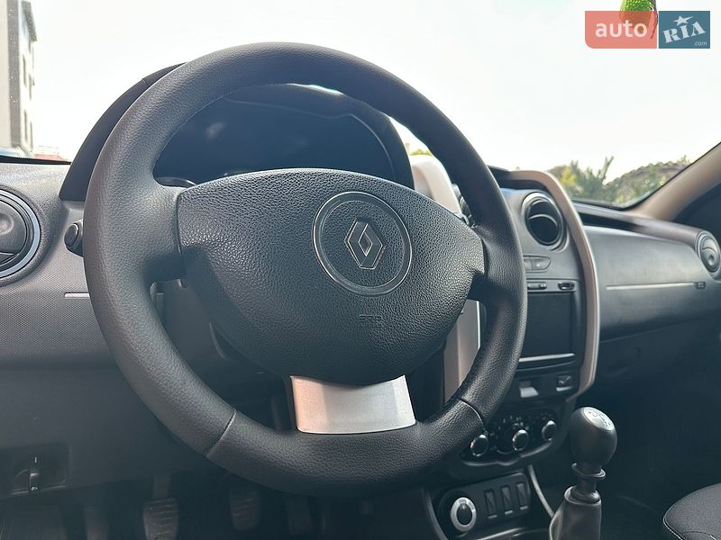 Внедорожник / Кроссовер Renault Duster 2016 в Хмельницком