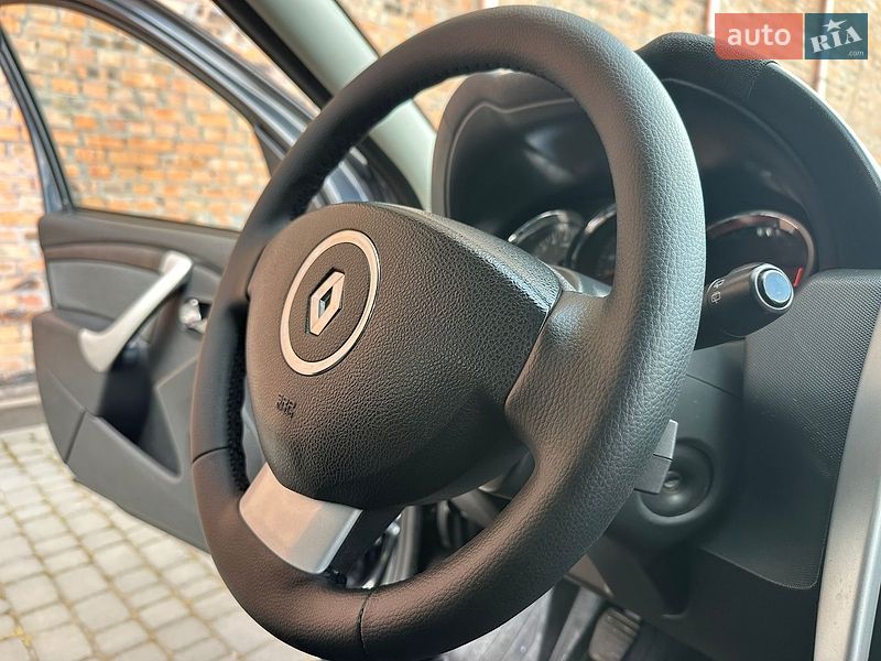 Внедорожник / Кроссовер Renault Duster 2016 в Хмельницком