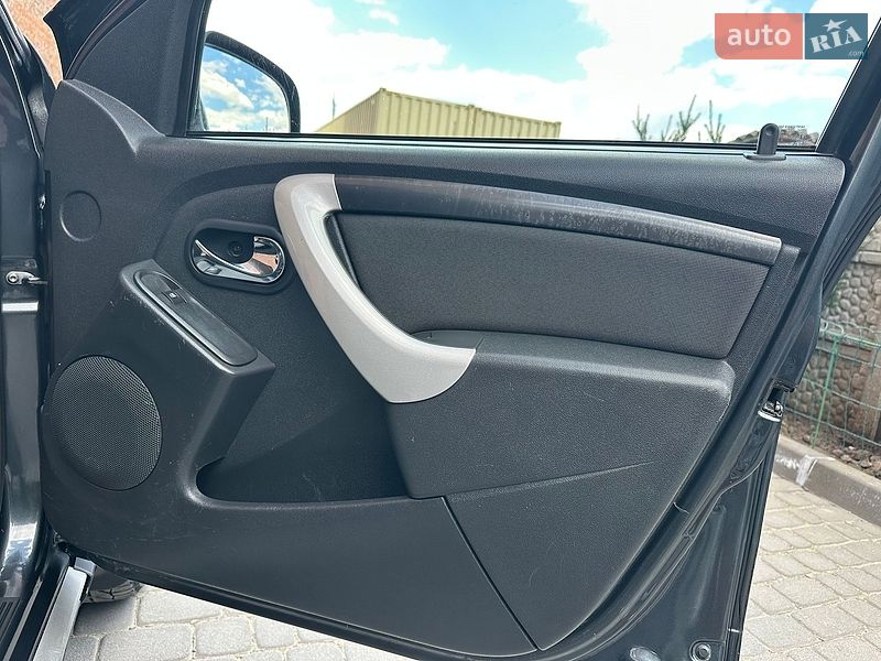 Внедорожник / Кроссовер Renault Duster 2016 в Хмельницком