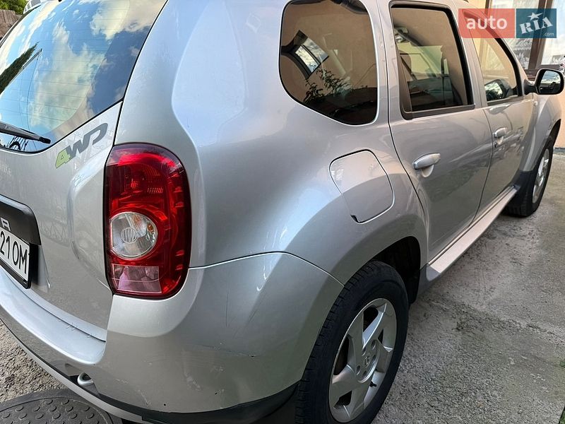 Внедорожник / Кроссовер Renault Duster 2011 в Киеве