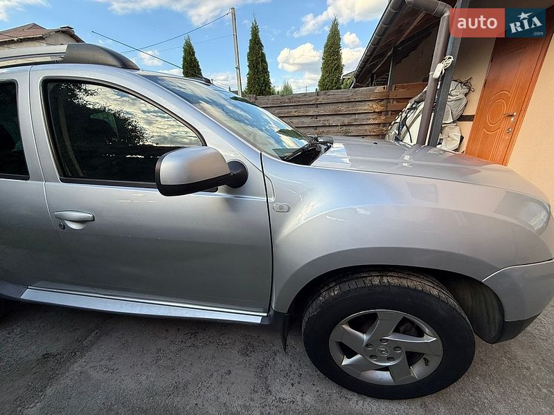 Внедорожник / Кроссовер Renault Duster 2011 в Киеве
