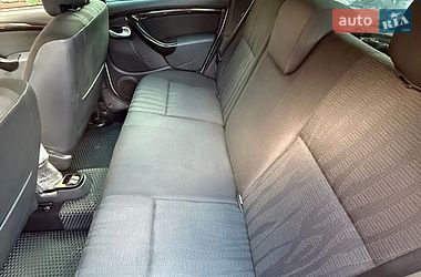 Внедорожник / Кроссовер Renault Duster 2011 в Киеве