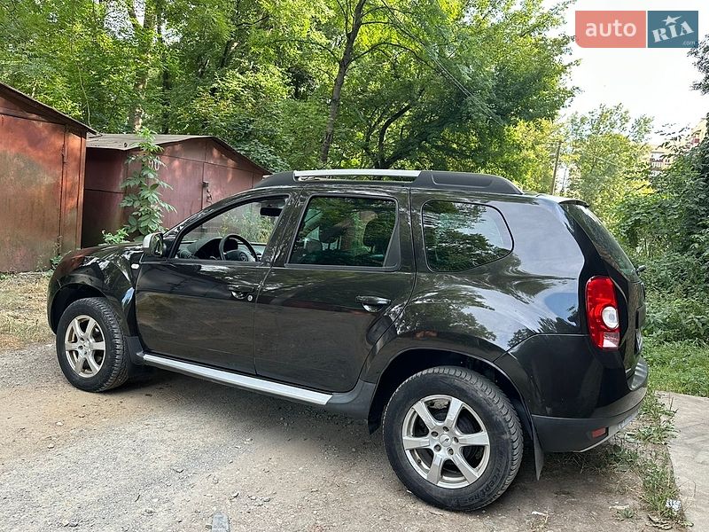 Внедорожник / Кроссовер Renault Duster 2010 в Каменец-Подольском