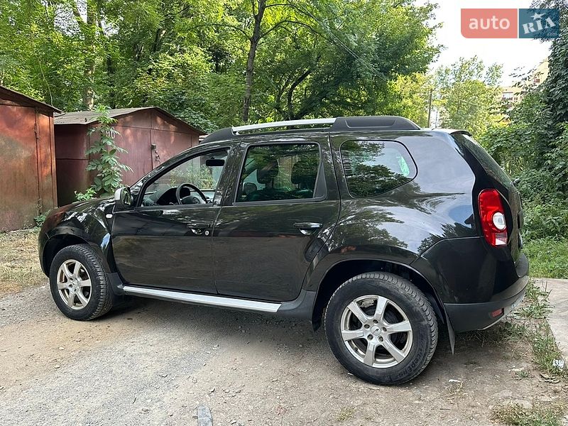 Внедорожник / Кроссовер Renault Duster 2010 в Каменец-Подольском