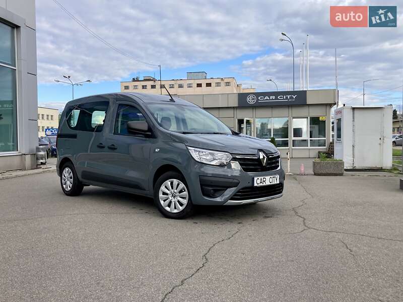 Мінівен Renault Express
