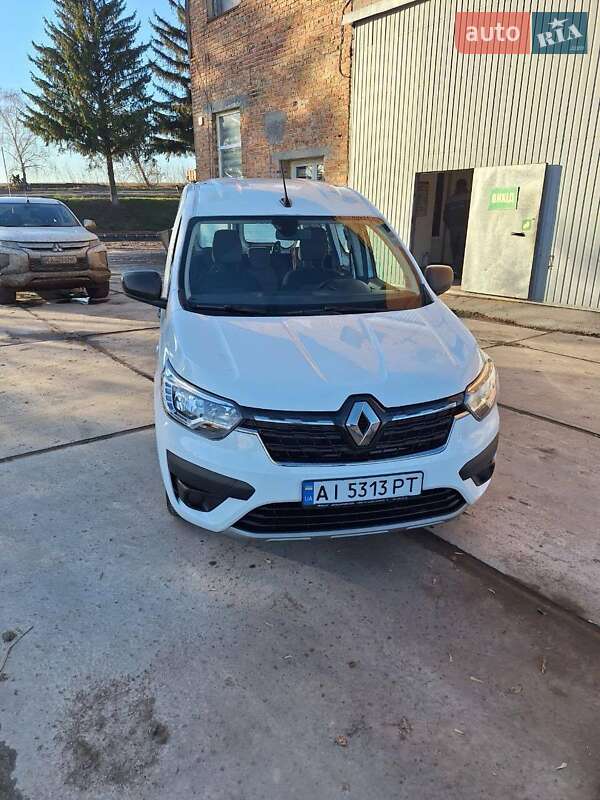 Легкові Renault Express